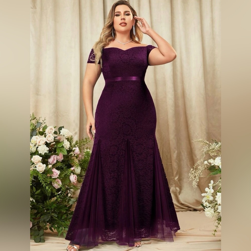 Beautiful elegant party dress​​